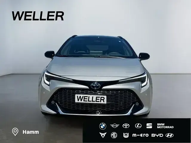 Neu Toyota Corolla Sport 179 PS (131 kW) 2026 Precious silver / black mica (silber) Kombi