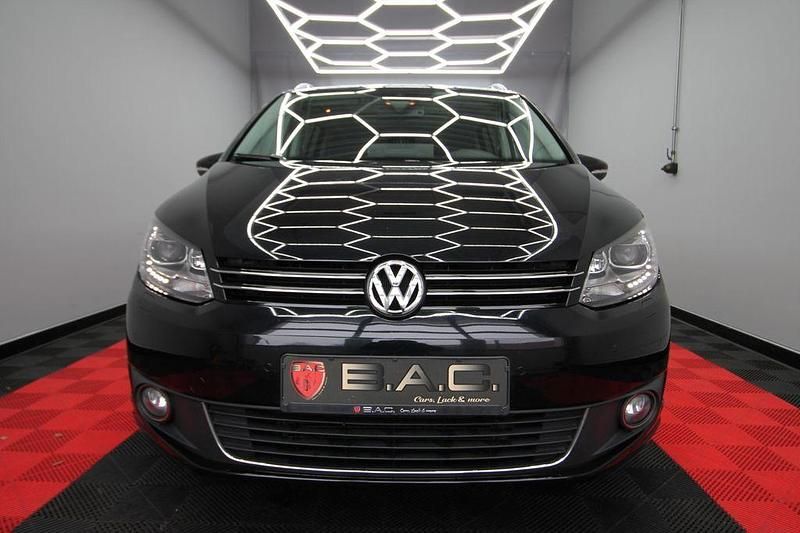 Gebraucht VW Touran Highline 177 PS (130 kW) 2014 Schwarz Van / Kleinbus