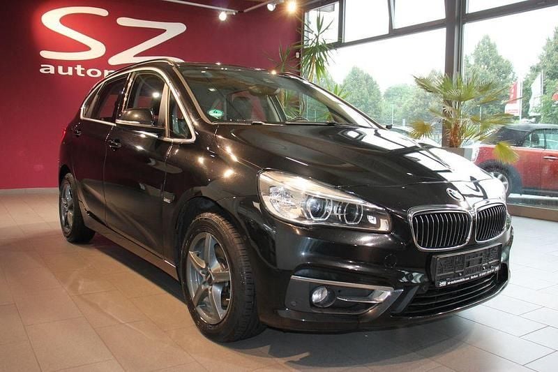 Gebraucht BMW 218 Active Tourer Luxury Line 136 PS (100 kW) 2017 Schwarz Van / Kleinbus