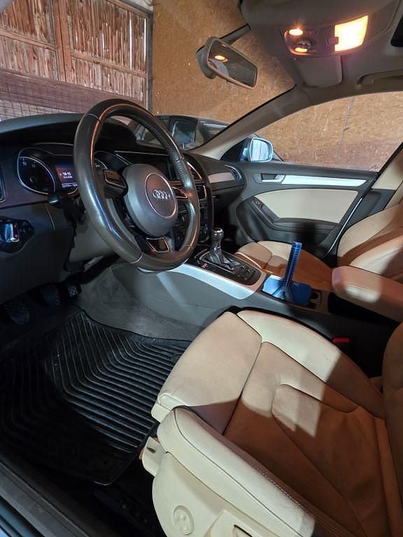 Usata Audi A4 Ambition 170 CV (125 kW) 2012 Oro Station wagon