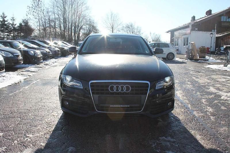 Gebraucht Audi A4 Attraction 143 PS (105 kW) 2011 Schwarz Kombi