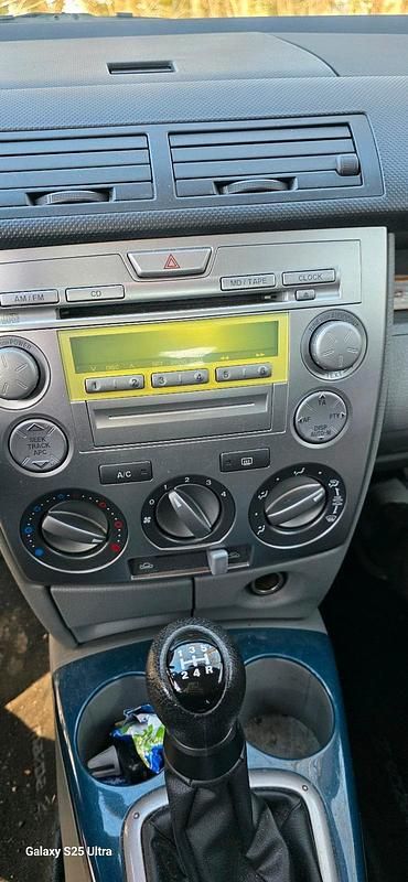 Gebraucht Mazda 2 80 PS (58 kW) 2005 Blau Kleinwagen