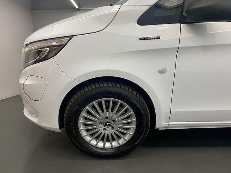 Gebraucht Mercedes e-Vito 150 kW (204 PS) 2020 Arktikweiß Van / Kleinbus