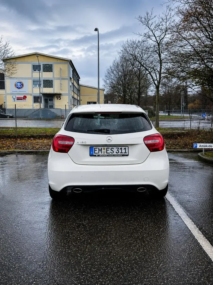 Gebraucht Mercedes A180 122 PS (89 kW) 2013 Kleinwagen