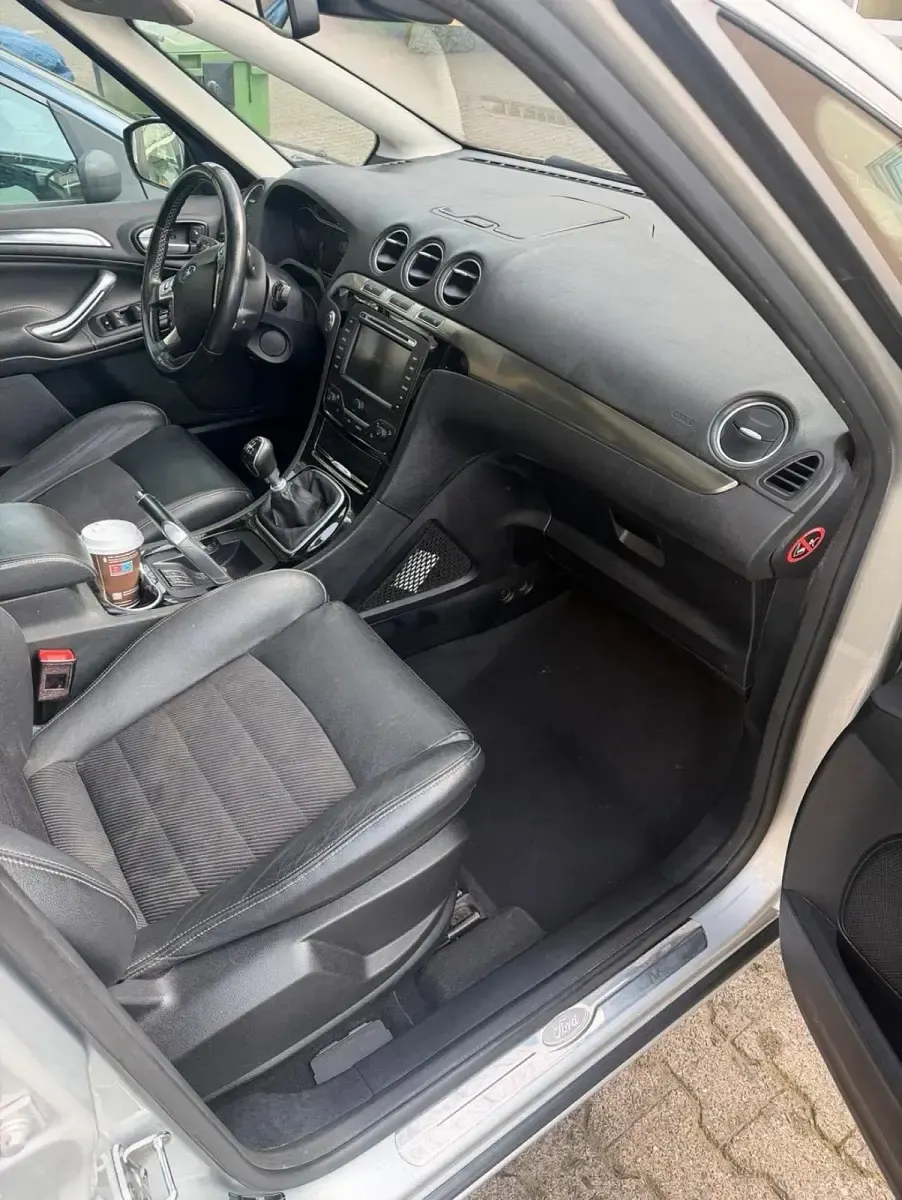 Gebraucht Ford S-MAX 205 PS (150 kW) 2013 Silber Van / Kleinbus