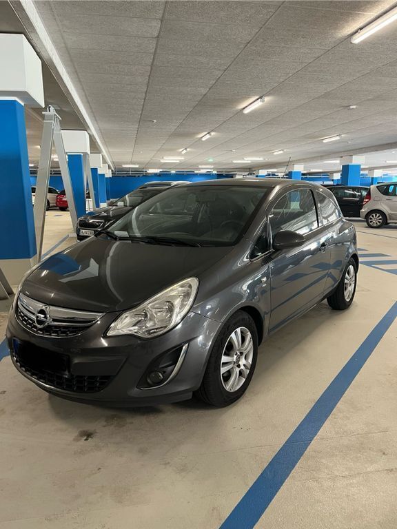 Grau Gebraucht 2011 Opel Corsa Satellite Limousine | 2.999 € (Guter Preis) - Bild 1/4