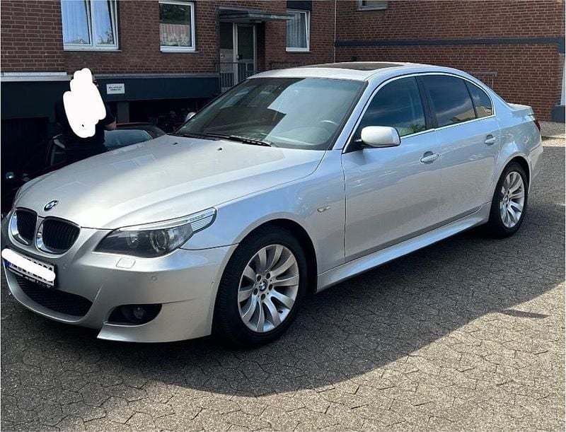 Silber Gebraucht 2005 BMW 525 M Sport Limousine | 5.600 € (Fairer Preis) - Bild 1/4