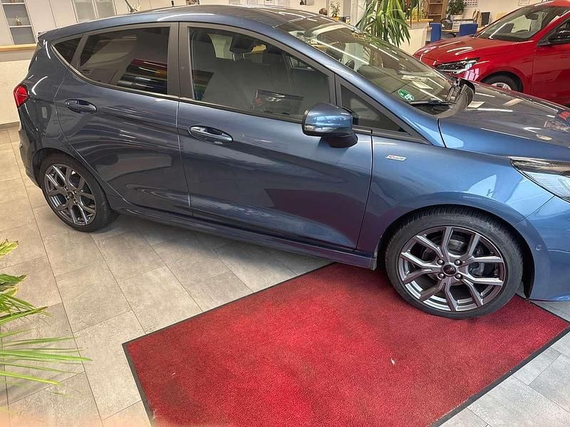Gebraucht Ford Fiesta S 101 PS (74 kW) 2022 Blau Limousine