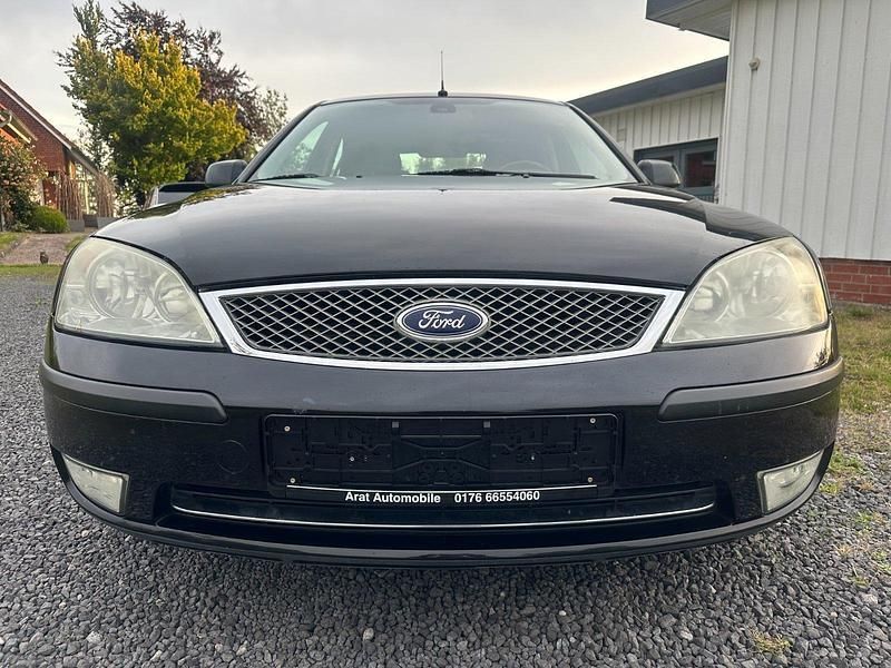 Schwarz Gebraucht 2004 Ford Mondeo Ghia Limousine | 2.999 € (Etwas zu teuer) - Bild 1/4