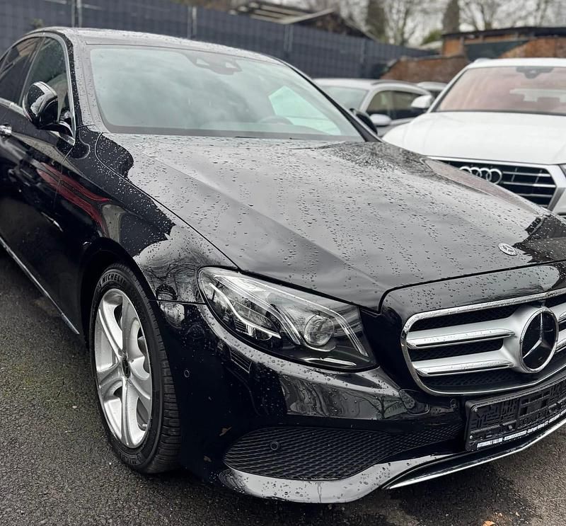 Gebraucht Mercedes E350 258 PS (189 kW) 2017 Schwarz Limousine