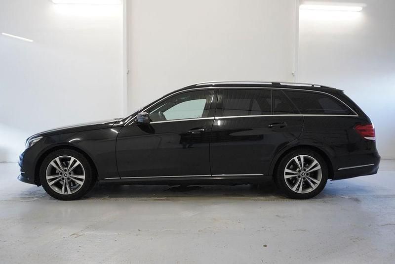 Gebraucht Mercedes E350 Avantgarde 252 PS (185 kW) 2013 Schwarz Limousine