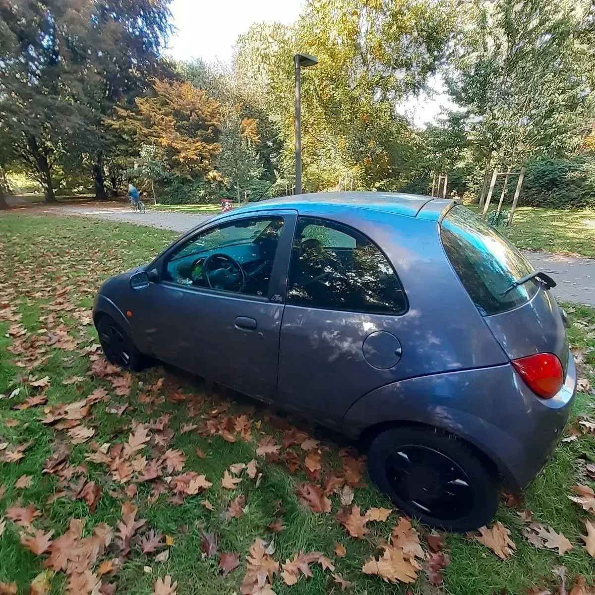 Używany Ford Ka 60 KM (44 kW) 2005 Niebieski Hatchback