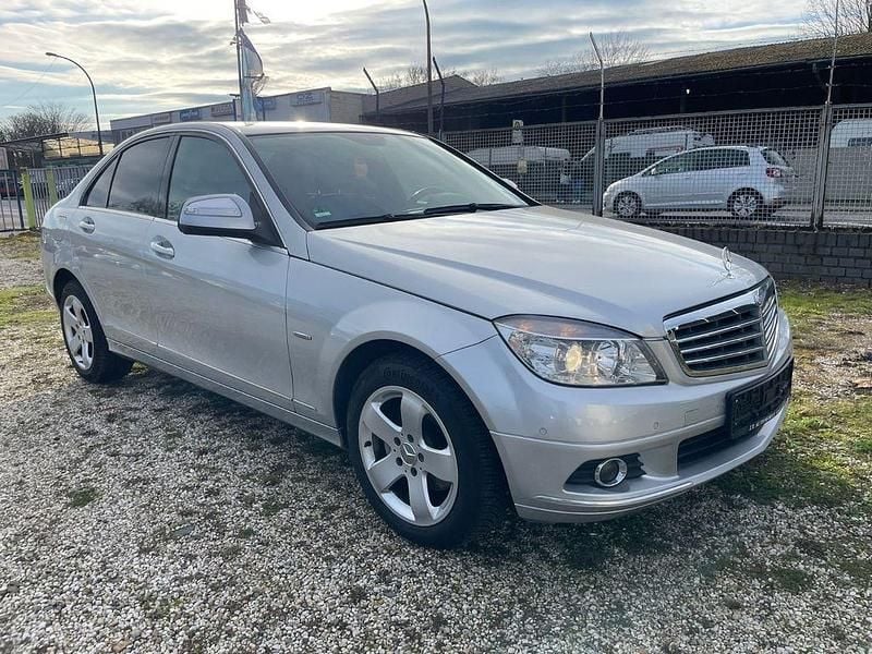 Silber Gebraucht 2007 Mercedes C200 Elegance Limousine | 6.700 € (Guter Preis) - Bild 1/2