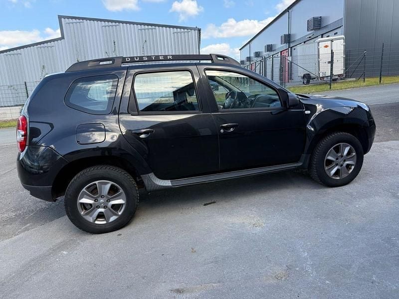 Gebraucht Dacia Duster Lauréate 105 PS (77 kW) 2014 Schwarz SUV