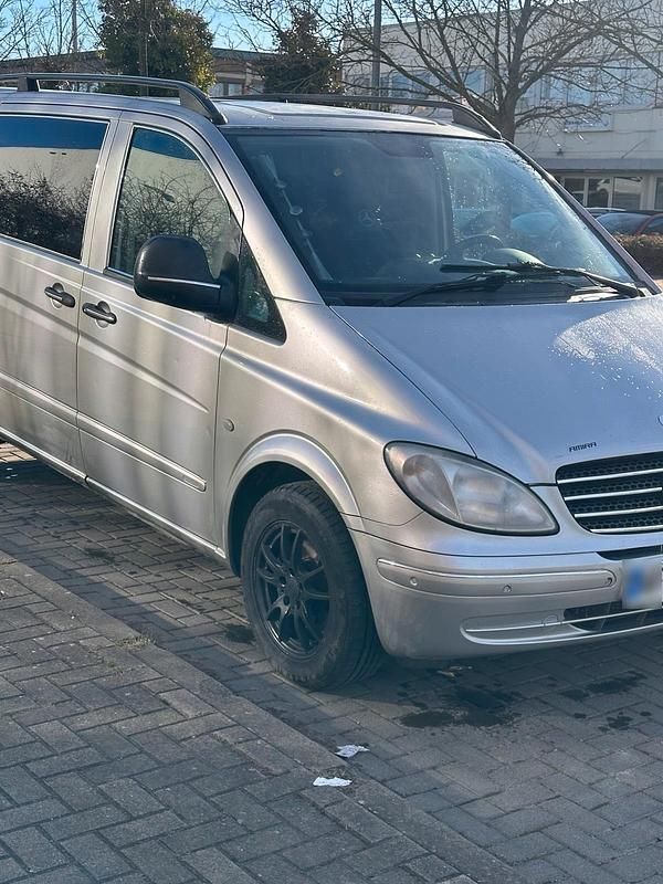 Gebraucht Mercedes C220 150 PS (110 kW) 2006 Silber Van / Kleinbus