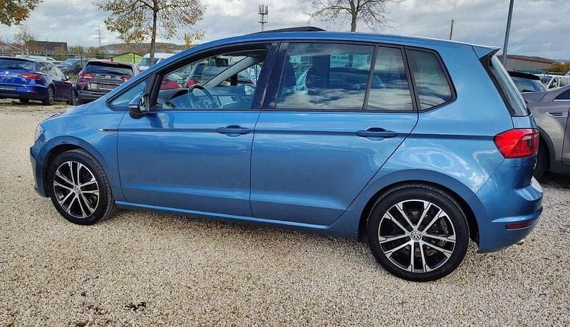 Gebraucht VW Golf VII LOUNGE 125 PS (91 kW) 2015 Blau Limousine