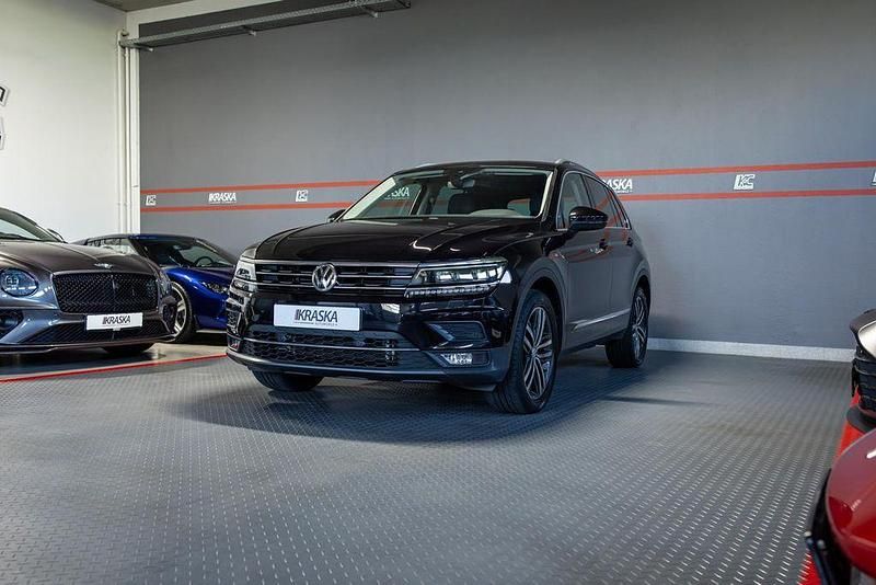Gebraucht VW Tiguan Highline 190 PS (139 kW) 2019 Deep black perleffekt SUV