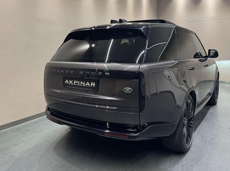 Gebraucht Land Rover Range Rover First Edition 530 PS (389 kW) 2022 Grau SUV