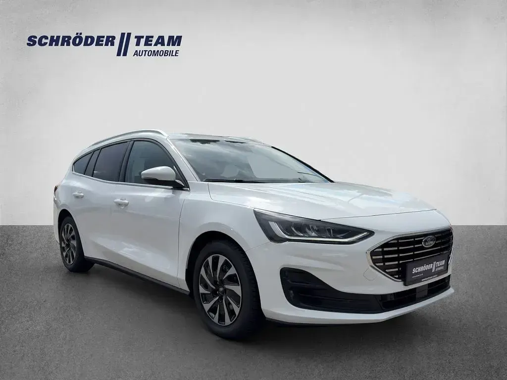 Gebraucht Ford Focus Titanium 116 PS (85 kW) 2025 Weiß Kombi