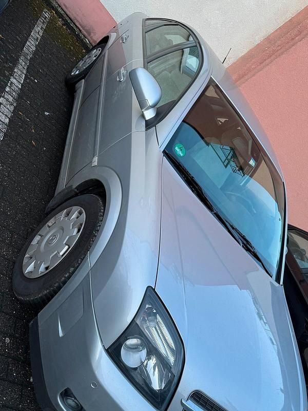 Gebraucht Opel Vectra 122 PS (89 kW) 2005 Silber Limousine