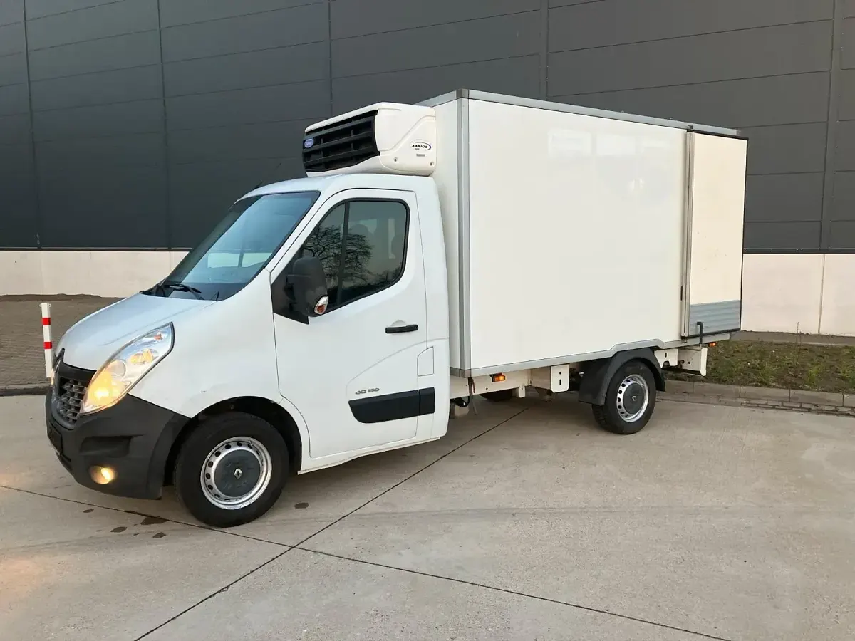 Second-hand Renault Master 150 CP (110 kW) 2016 Alb Van