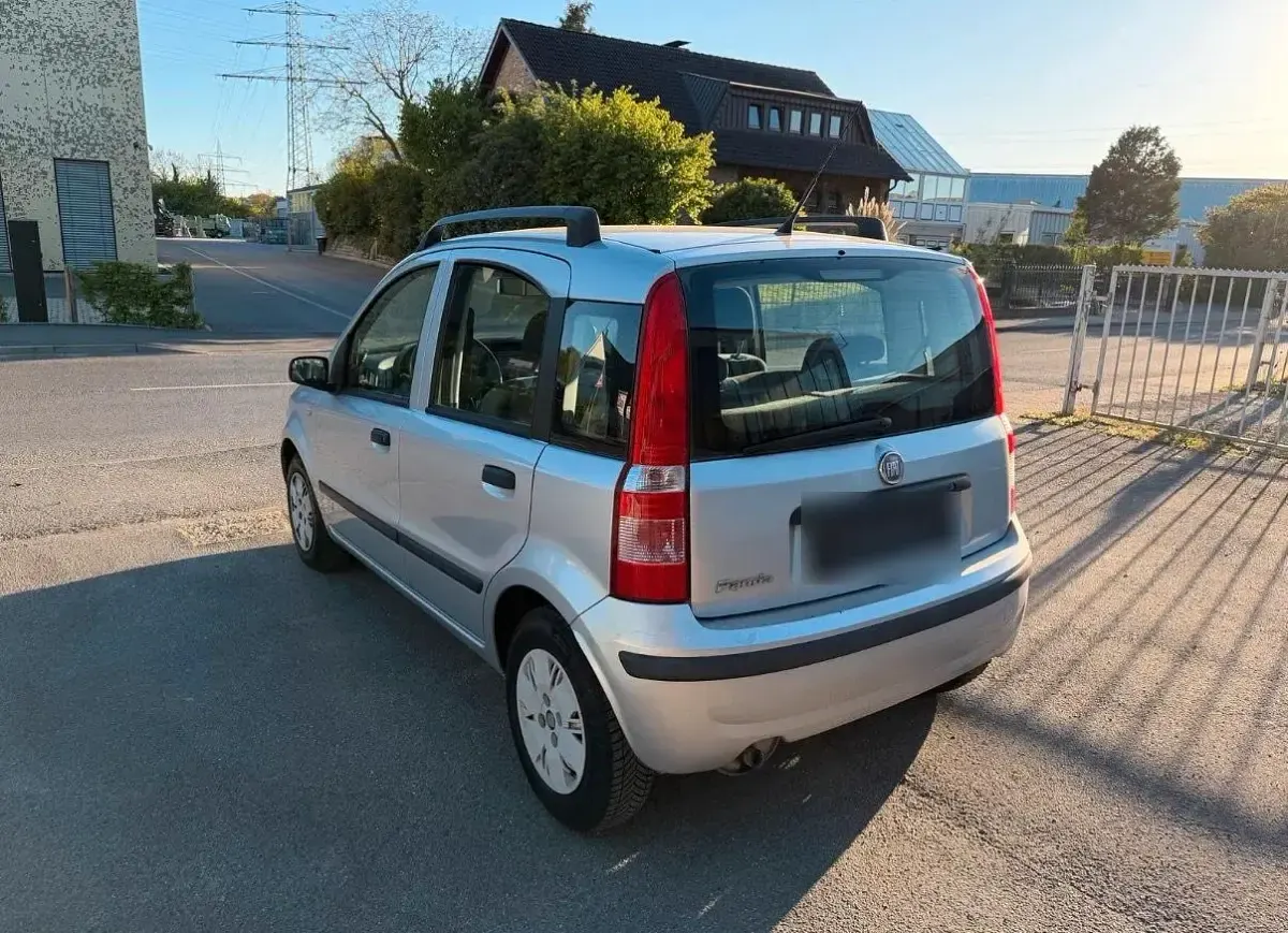 Gebraucht Fiat Panda 60 PS (44 kW) 2009 Silber Kleinwagen