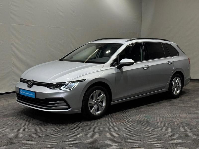 Gebraucht VW Golf VIII Life 150 PS (110 kW) 2022 Silber Kombi