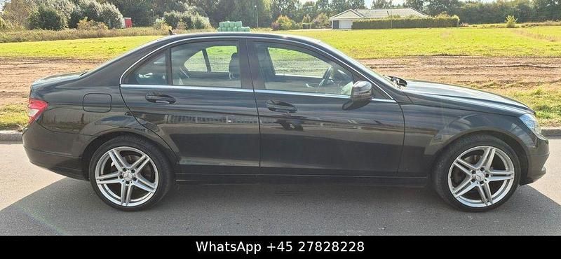 Gebraucht Mercedes C200 184 PS (135 kW) 2009 Schwarz Limousine