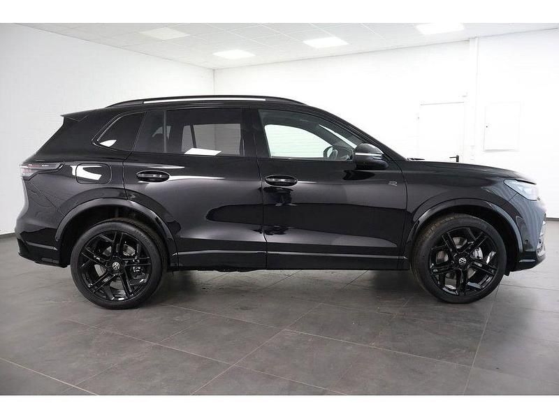 Gebraucht VW Tiguan Style 265 PS (194 kW) 2026 Schwarz SUV