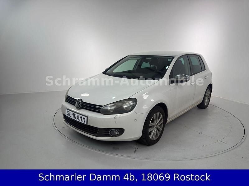 Gebraucht VW Golf VI Style 105 PS (77 kW) 2011 Weiß Kleinwagen