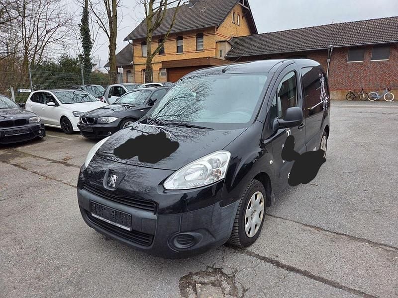 Gebraucht Peugeot Partner Comfort 90 PS (66 kW) 2014 Schwarz Van / Kleinbus