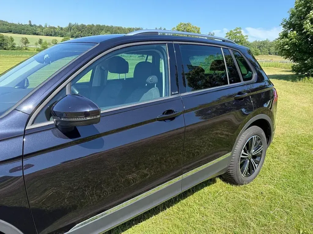 Gebraucht VW Tiguan Active 150 PS (110 kW) 2021 Schwarz SUV