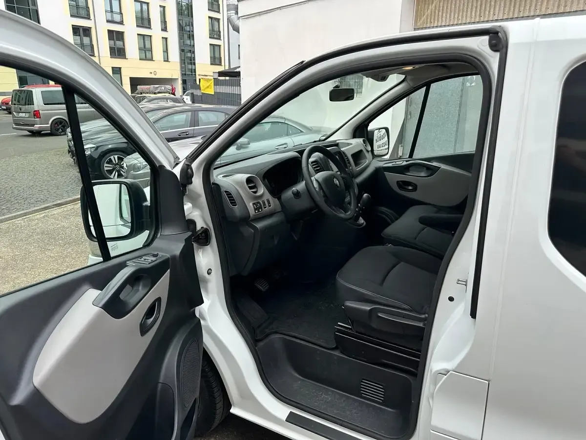 Occasion Renault Trafic 120 ch (88 kW) 2018 Blanc Monospace