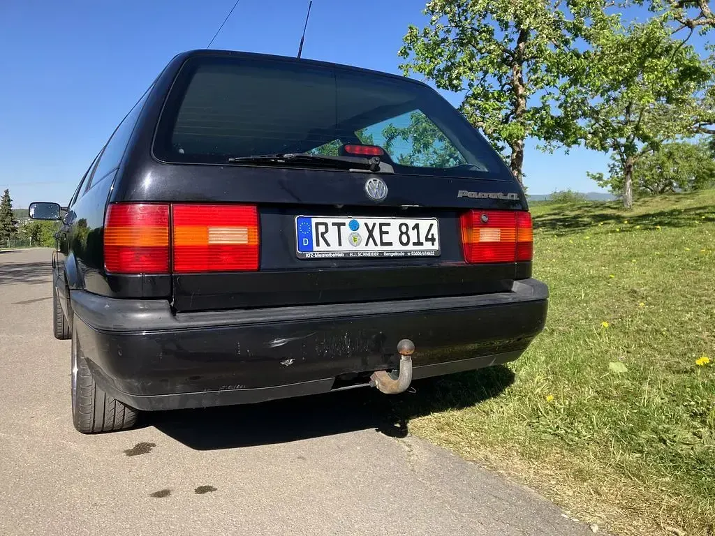 Second-hand VW Passat 90 CP (66 kW) 1996 Negru Break