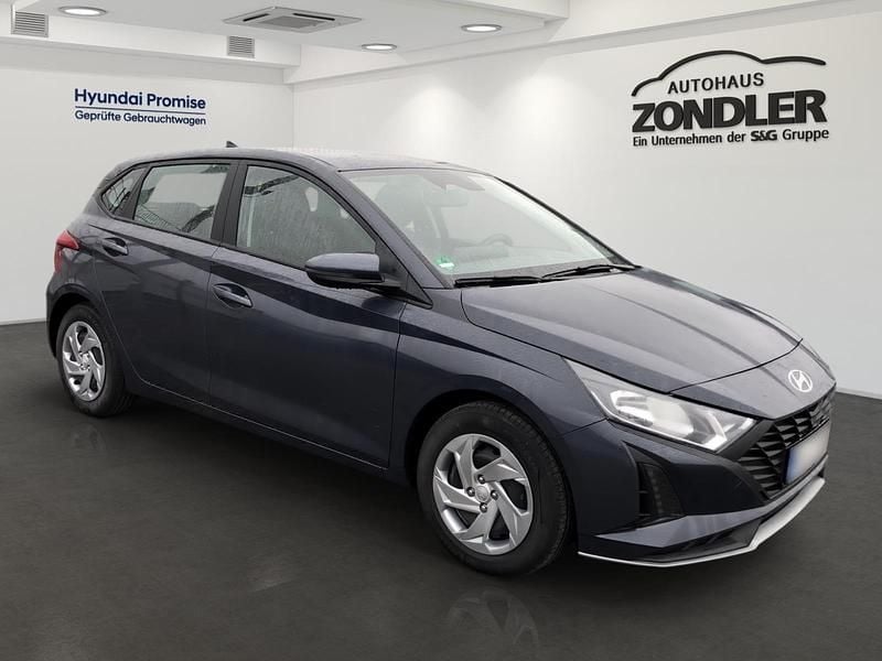 Gebraucht Hyundai i20 Select 58 PS (42 kW) 2025 Aurora grey / met (grau) Kleinwagen