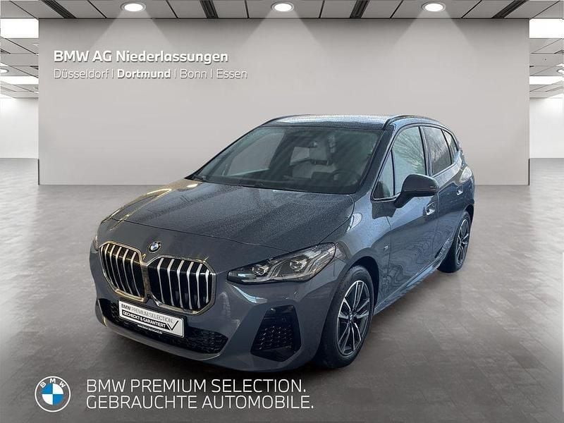 Grau Gebraucht 2024 BMW 218 Active Tourer Comfort Edition Van / Kleinbus | 30.399 € (Guter Preis) - Bild 1/4