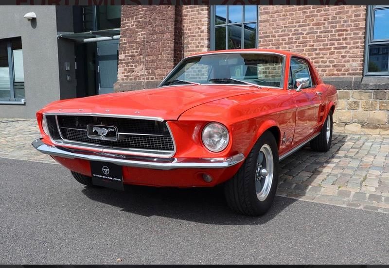 Rot Gebraucht 1967 Ford Mustang Coupé | 33.900 € - Bild 1/4