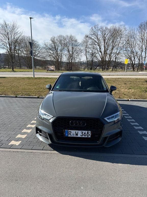 Gebraucht Audi A3 Sport 150 PS (110 kW) 2017 Grau Limousine