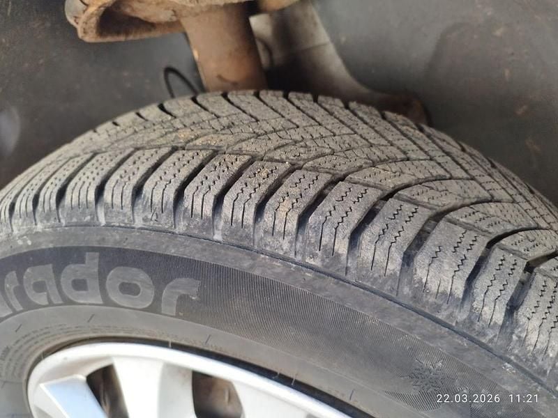 Gebraucht Peugeot 206 75 PS (55 kW) 2002 Silber Limousine