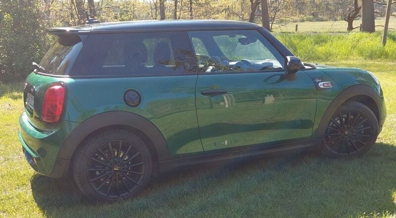 Grün Gebraucht 2020 Mini Cooper S Kleinwagen | 22.800 € (Teuer) - Bild 1/4
