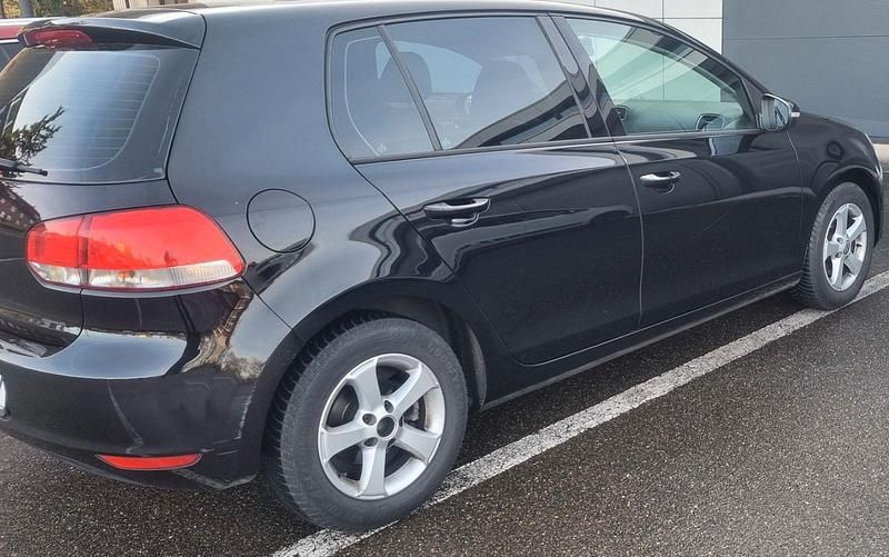 Gebraucht VW Golf VI Trendline 80 PS (58 kW) 2011 Schwarz Kleinwagen