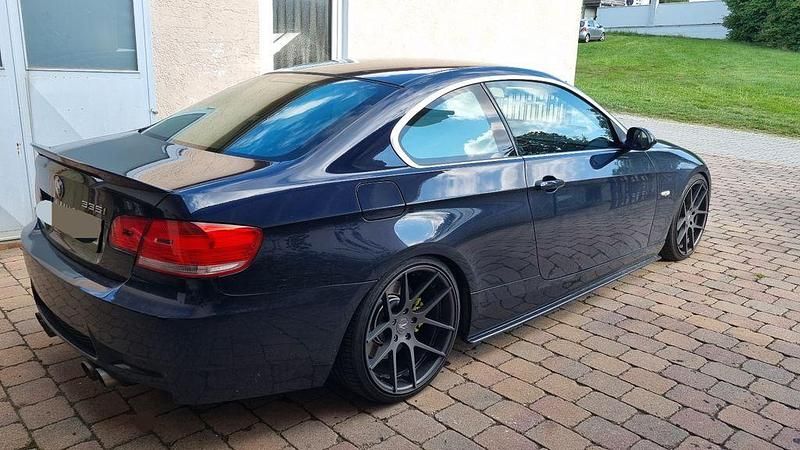 Second-hand BMW 335 Performance 306 CP (225 kW) 2009 Albastru Coupe