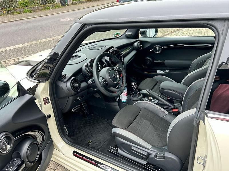 Gebraucht Mini John Cooper Works 231 PS (169 kW) 2019 Beige Kleinwagen