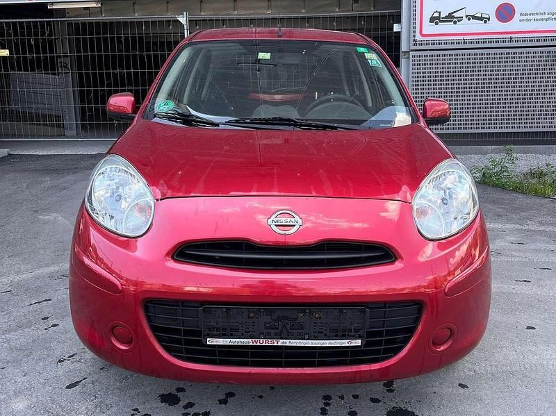Rot Gebraucht 2013 Nissan Micra Tekna Kleinwagen | 2.200 € (Fairer Preis) - Bild 1/4