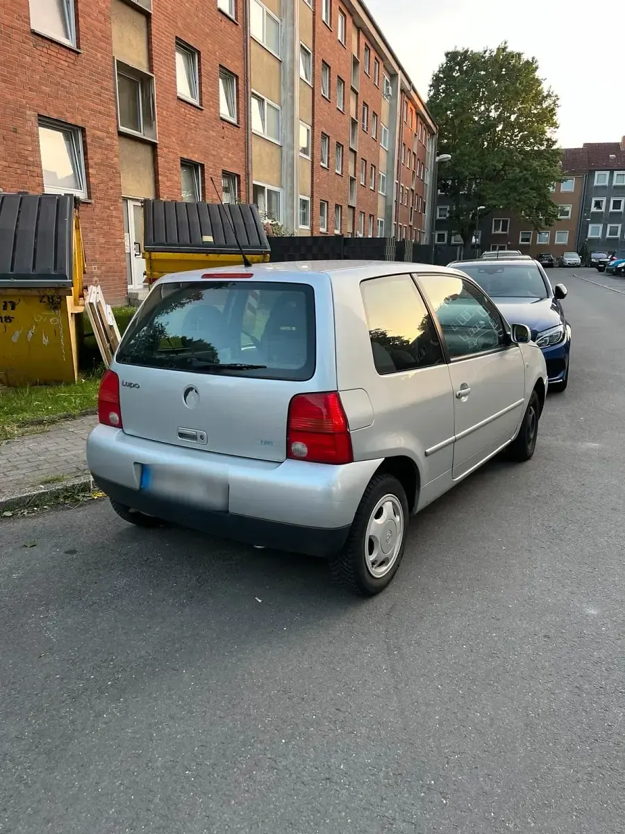 Gebraucht VW Lupo 60 PS (44 kW) 2004 Silber Kleinwagen