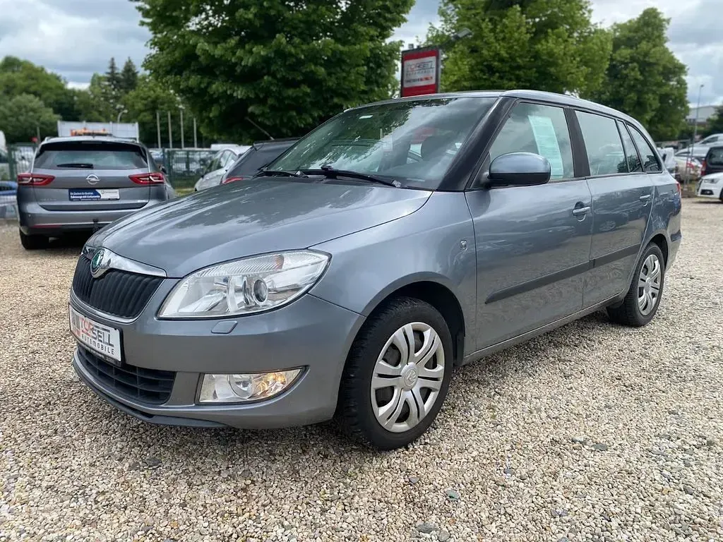 Gebraucht Skoda Fabia Ambiente 105 PS (77 kW) 2012 Grau Kombi
