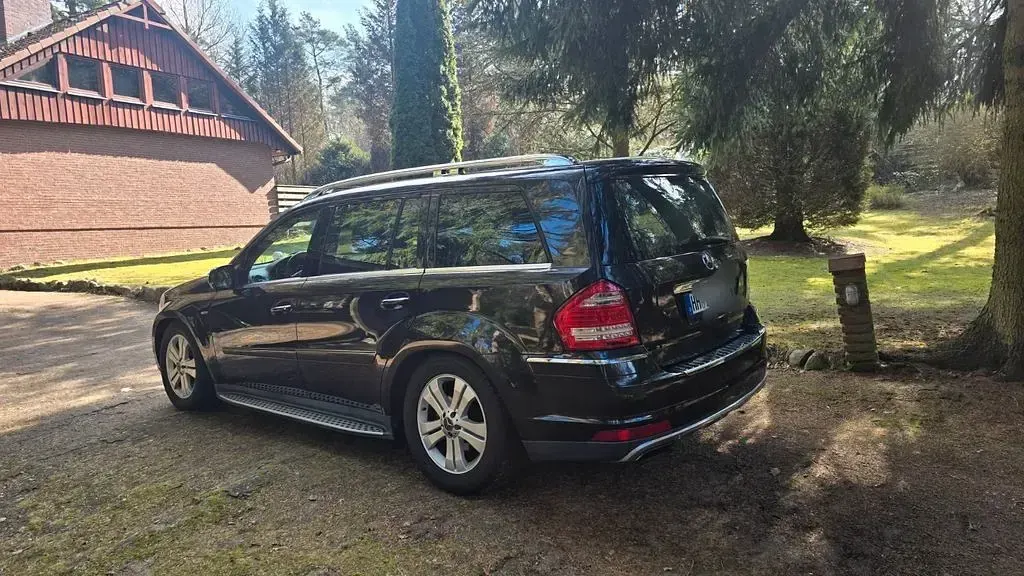 Gebraucht Mercedes GL350 224 PS (164 kW) 2010 Braun SUV