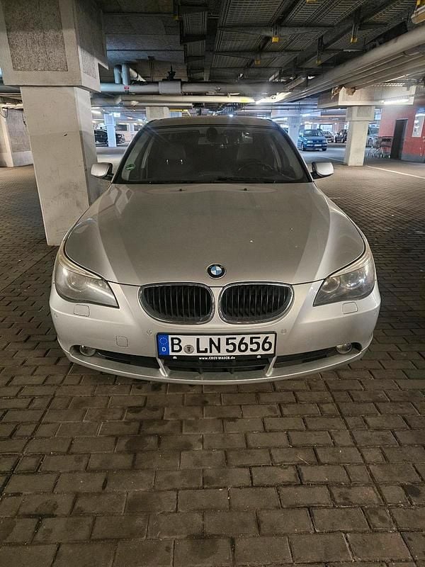 Gebraucht BMW 525 194 PS (142 kW) 2004 Silber Limousine