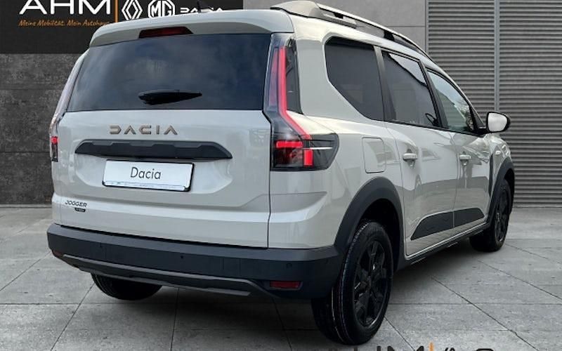 Neu Dacia Jogger Extreme 158 PS (116 kW) 2026 Beige Van / Kleinbus