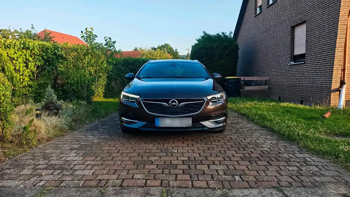 Gebraucht Opel Insignia OPC 136 PS (100 kW) 2018 Braun Kombi